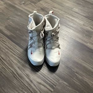Nike Tajun snow boots sz 8.5